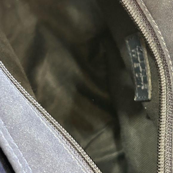 Nine West Small Navy Blue Woven  Handbag w/ Shoulder Strap - Picture 10 of 14